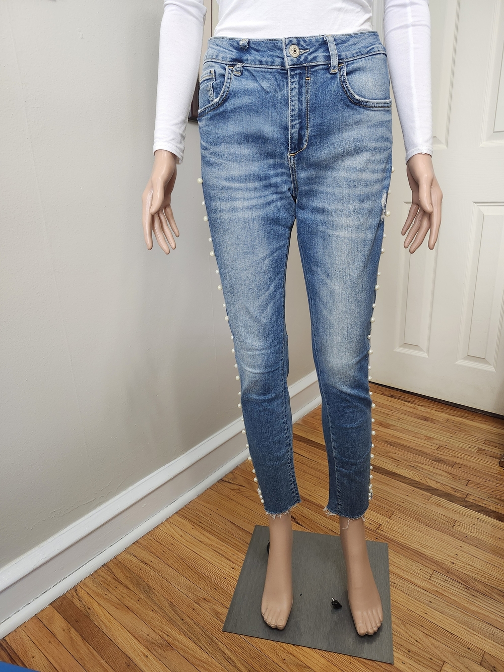 Zara Blue Denim Ankle Jeans